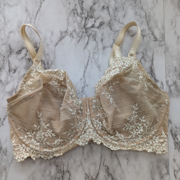 Wacoal Embrace Lace Underwire Bra size 34DDD. 65191 - Picture 1 of 5